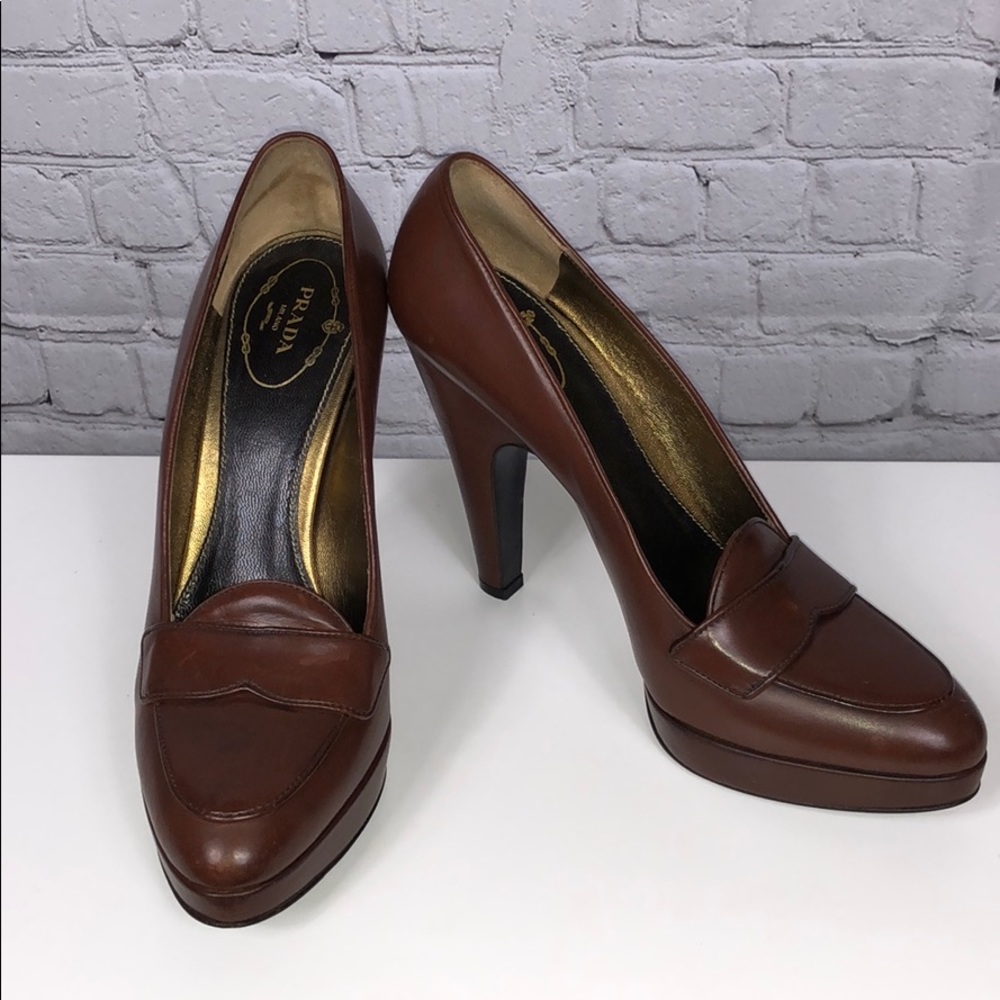 Flash Sale !! Prada Penny Loafer Heals.  Size 8.5
